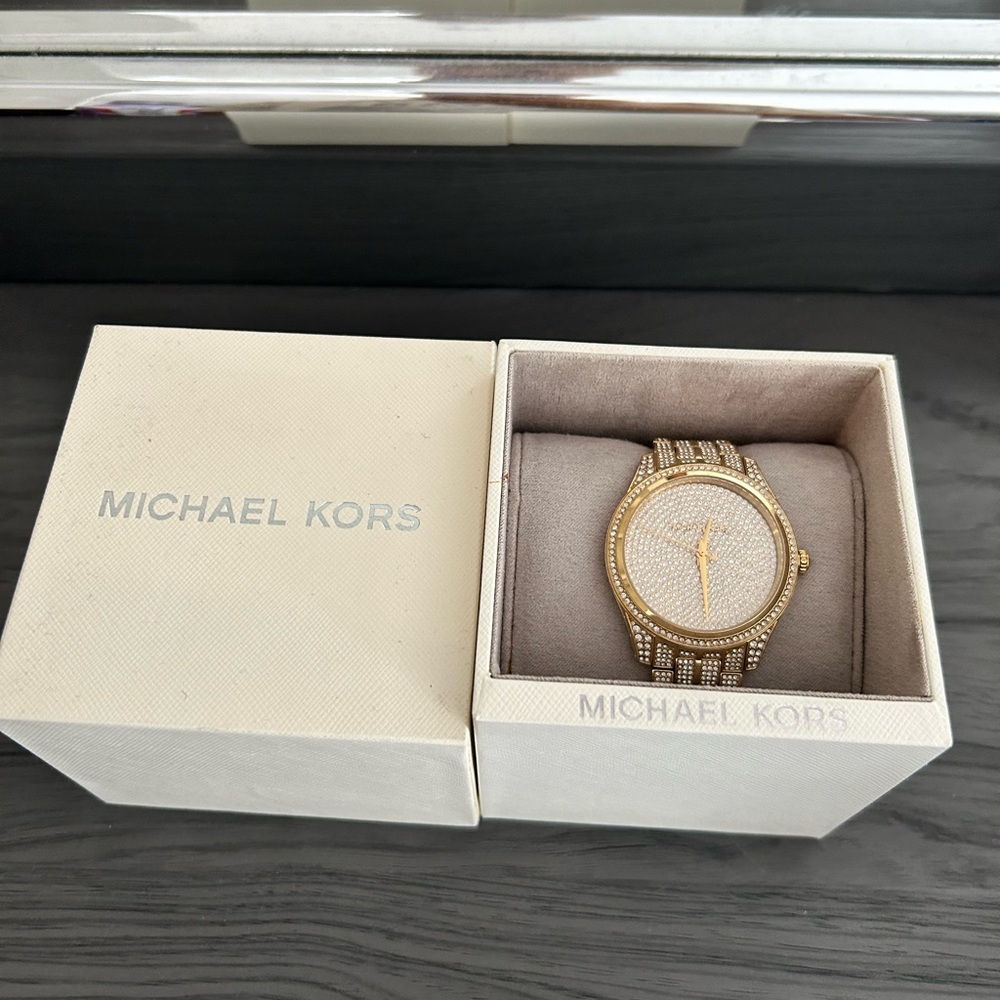 Michael Kors Lauryn Pavé gold watch